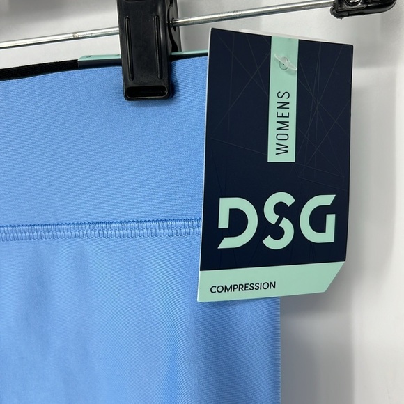 DSG NWT women’s small compression shorts - Picture 2 of 6